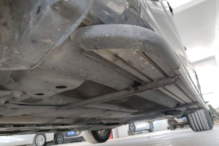 Used Volvo XC60 2019 T5 4x4 Smart Edition China VI Standard Left Side Sill