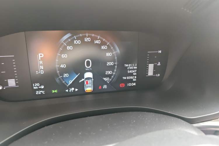Used Volvo XC60 2019 T5 4x4 Smart Edition China V Standard Odometer Close Up