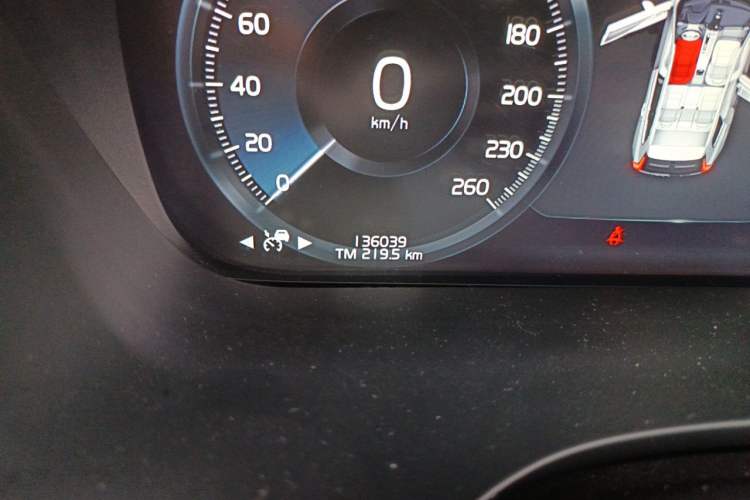 Used Volvo XC60 2019 T5 4x4 Zhiya Luxury Edition China V Standard Odometer Close Up