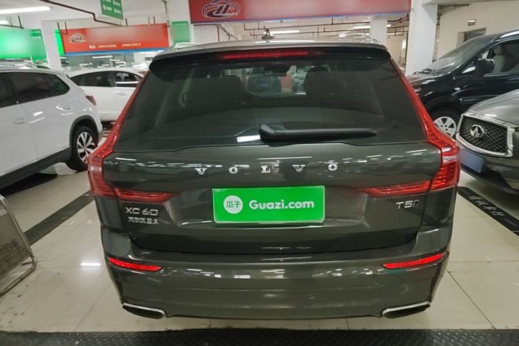 Used Volvo XC60 2019 T5 4x4 Smart Edition China VI Standard Rear