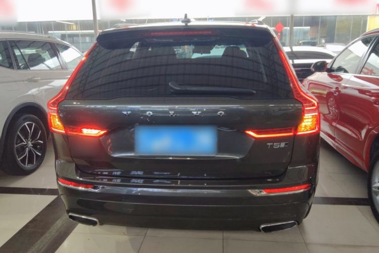 Used Volvo XC60 2019 T5 4x4 Smart Edition China VI Standard Rear