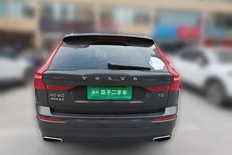 Used Volvo XC60 2019 T5 4x4 Smart Edition China VI Standard Rear