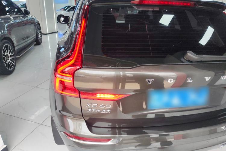 Used Volvo XC60 2019 T5 4x4 Smart Edition China V Standard Rear Left 45 Deg