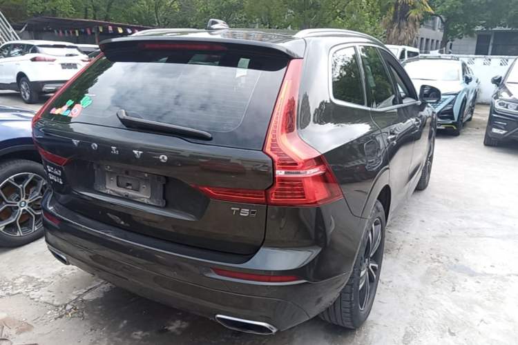 Used Volvo XC60 2019 T5 4x4 Smart Edition China V Standard Rear Right 45 Deg