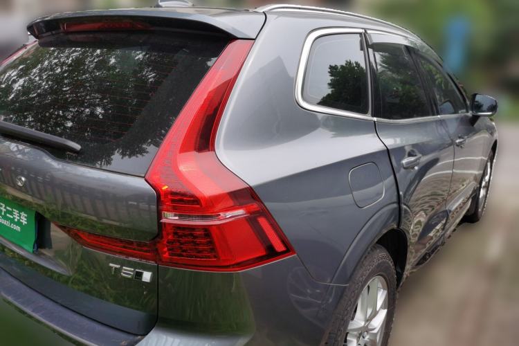 Used Volvo XC60  Rear Right 45 Deg