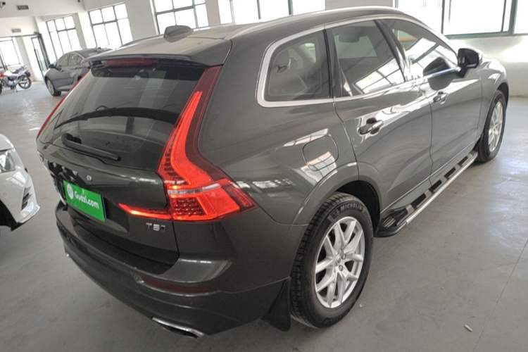 Used Volvo XC60 2019 T5 4x4 Smart Edition China VI Standard Rear Right 45 Deg