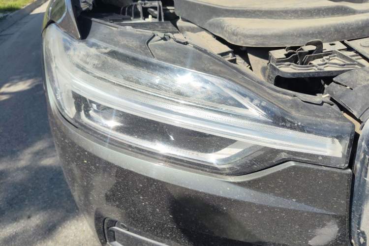 Used Volvo XC60 2019 T5 4x4 Smart Edition China V Standard Right Front Headlight