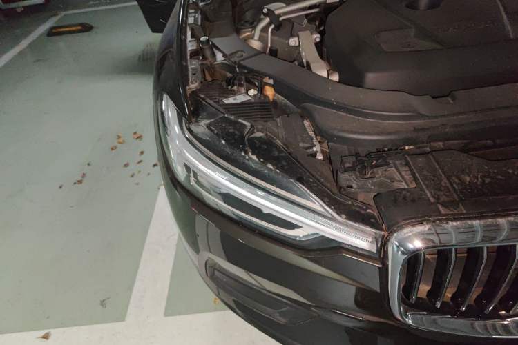 Used Volvo XC60 2019 T5 4x4 Smart Edition China V Standard Right Front Headlight