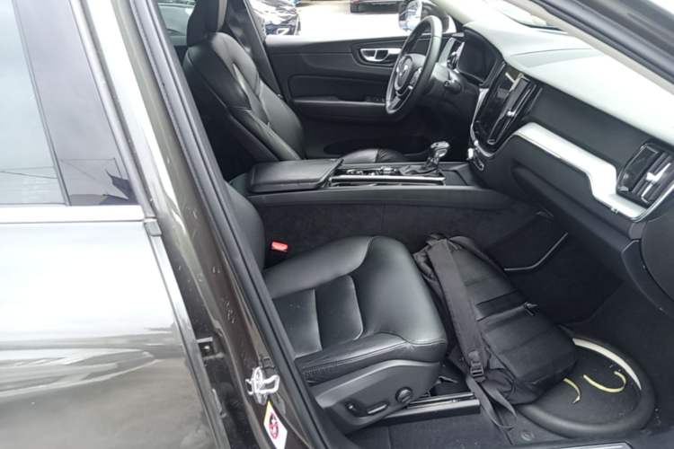 Used Volvo XC60 2019 T5 4x4 Smart Edition China V Standard Right Front Seat