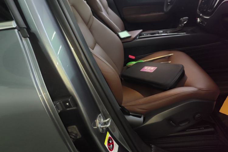 Used Volvo XC60 2019 T5 4x4 Zhiyuan Edition China VI Standard Right Front Seat