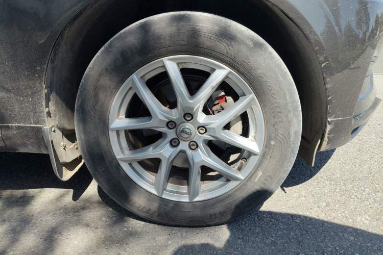 Used Volvo XC60 2019 T5 4x4 Smart Edition China V Standard Right Front Wheel Hub