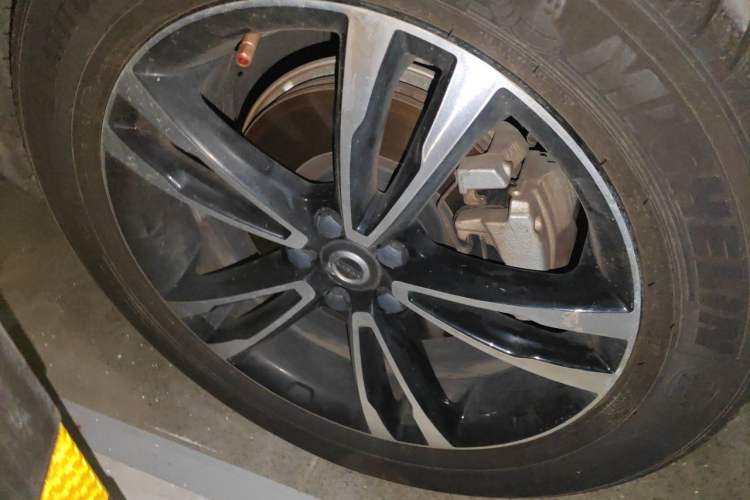 Used Volvo XC60 2019 T5 4x4 Smart Edition China V Standard Right Front Wheel Hub