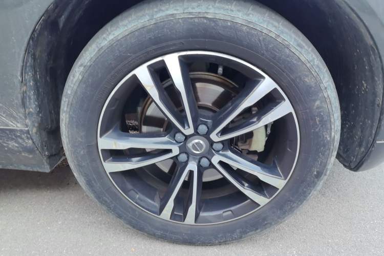 Used Volvo XC60 2019 T5 4x4 Zhiyuan Edition China VI Standard Right Front Wheel Hub