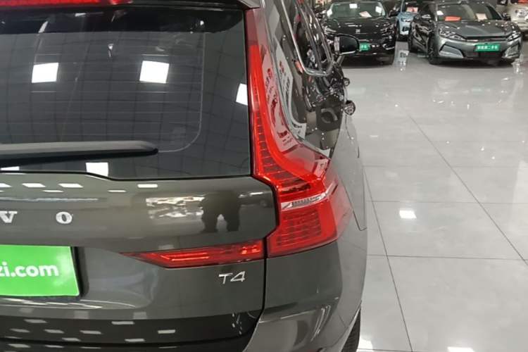 Used Volvo XC60 2019 T4 Zhiyi Edition China VI Right Rear Taillight
