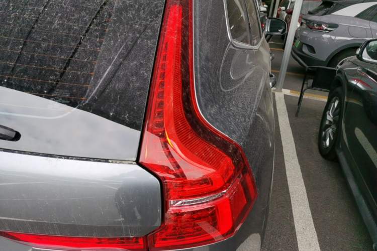 Used Volvo XC60 2019 T5 4x4 Zhiyuan Edition China VI Standard Right Rear Taillight