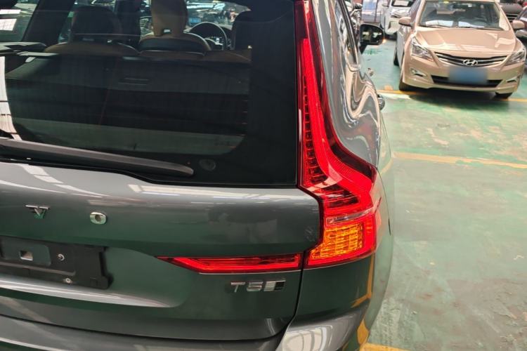 Used Volvo XC60 2019 T5 4x4 Zhiya Luxury Edition China VI Standard Right Rear Taillight
