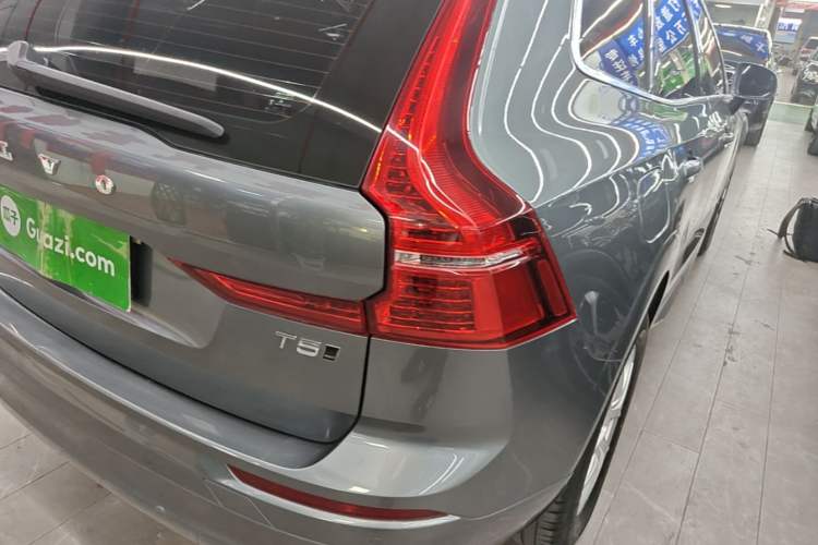 Used Volvo XC60 2019 T5 4x4 Smart Edition China V Standard Right Rear Taillight