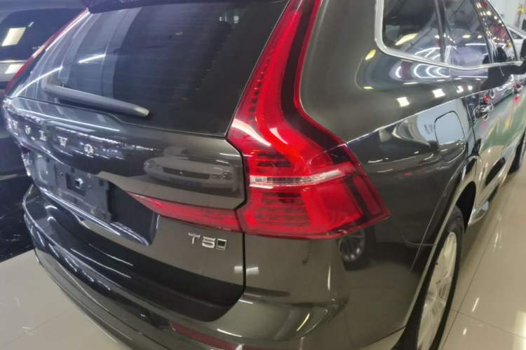 Used Volvo XC60 2019 T5 4x4 Smart Edition China V Standard Right Rear Taillight