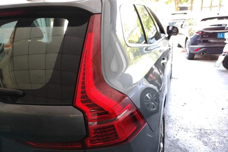 Used Volvo XC60 2019 T5 4x4 Smart Edition China V Standard Right Rear Taillight