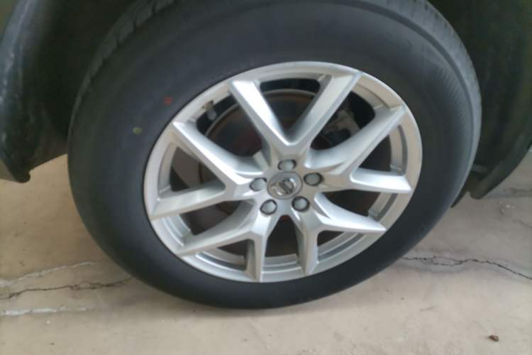Used Volvo XC60 2019 T5 4x4 Smart Edition China V Standard Right Rear Wheel Hub