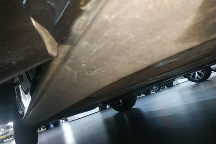 Used Volvo XC60 2019 T5 4x4 Smart Edition China V Standard Right Side Sill
