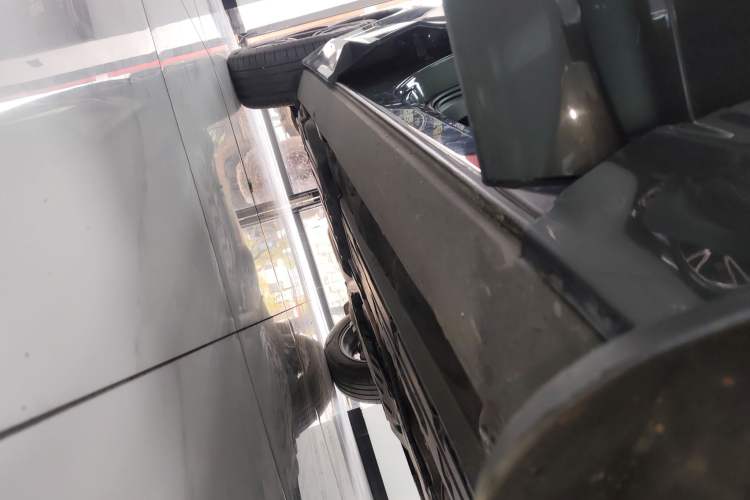 Used Volvo XC60 2019 T5 4x4 Smart Edition China V Standard Right Side Sill