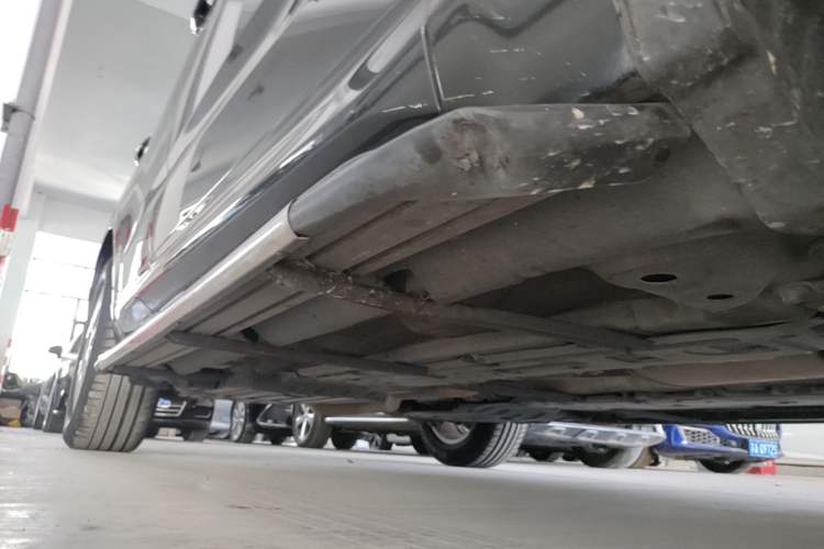 Used Volvo XC60 2019 T5 4x4 Smart Edition China VI Standard Right Side Sill