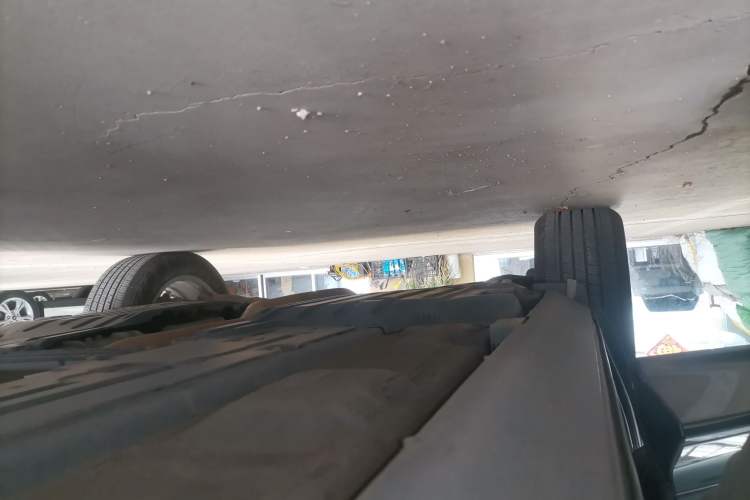 Used Volvo XC60 2019 T5 4x4 Smart Edition China V Standard Right Side Sill