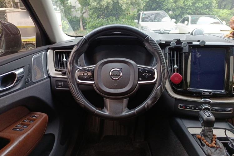 Used Volvo XC60 2019 T5 4x4 Zhiya Luxury Edition China V Standard Steering Wheel
