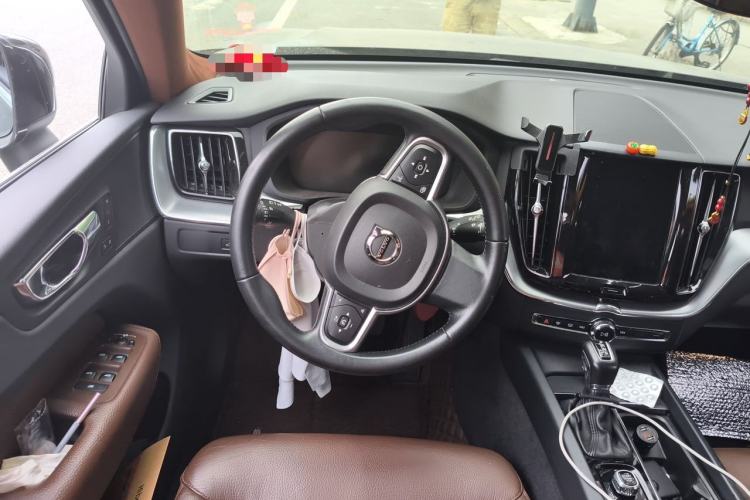 Used Volvo XC60 2019 T5 4x4 Smart Edition China V Standard Steering Wheel