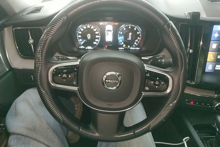 Used Volvo XC60 2019 T5 4x4 Zhiya Luxury Edition China VI Standard Steering Wheel