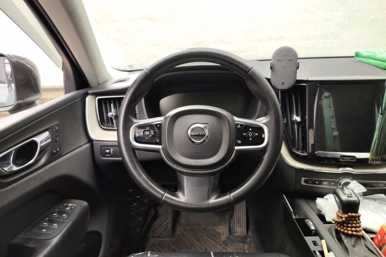 Used Volvo XC60 2019 T5 4x4 Zhiya Luxury Edition China V Standard Steering Wheel