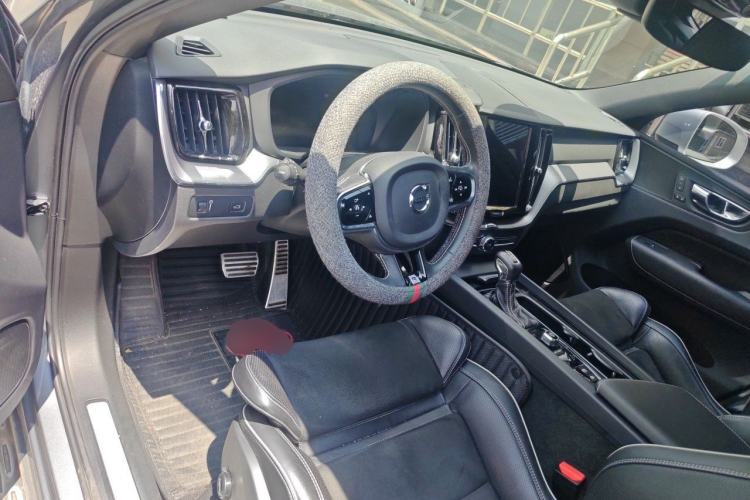 Used Volvo XC60 2019 T5 4x4 Zhiyuan Sport Edition China V Standard Steering Wheel