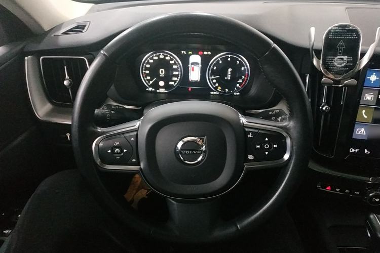 Used Volvo XC60 2019 T5 4x4 Zhiyuan Edition China VI Standard Steering Wheel