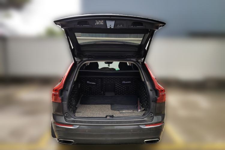 Used Volvo XC60 2019 T5 4x4 Zhiya Luxury Edition China V Standard Trunk