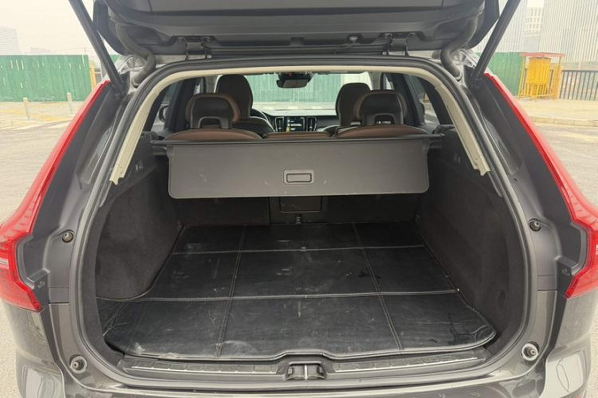 Used Volvo XC60 2019 T5 4x4 Smart Edition China V Standard Trunk