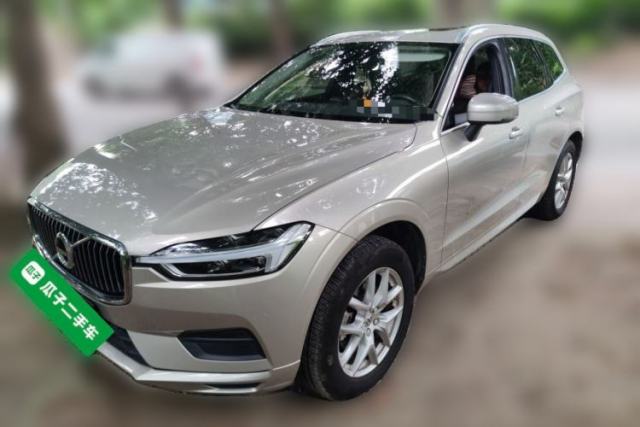 Ojetý Volvo XC60 2019 T5 4x4 Smart Edition China V Standard