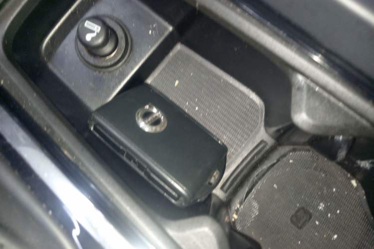 Used Volvo XC60 2019 T5 4x4 Zhiyuan Edition China VI Standard Vehicle Key