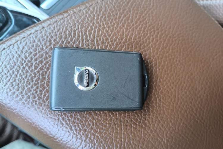 Used Volvo XC60 2019 T5 4x4 Smart Edition China V Standard Vehicle Key