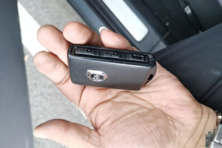 Used Volvo XC60 2019 T5 4x4 Zhiyuan Edition China VI Standard Vehicle Key