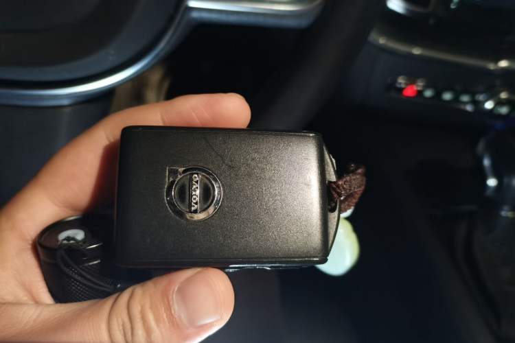 Used Volvo XC60 2019 T5 4x4 Smart Edition China V Standard Vehicle Key