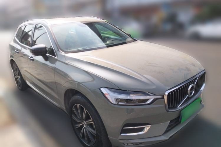 Used Volvo XC60 2019 T5 4x4 Zhiya Luxury Edition China V Standard Front Right 45 Deg