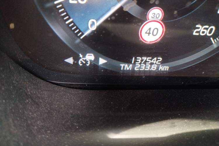 Used Volvo XC60 2019 T5 4x4 Zhiya Luxury Edition China V Standard Odometer Close Up