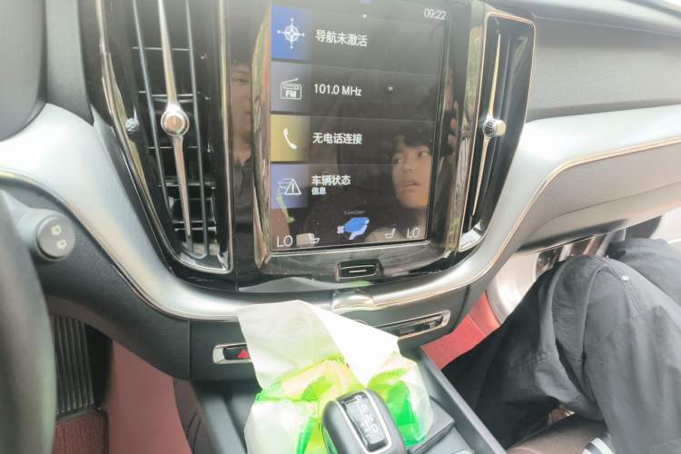 Used Volvo XC60 2019 T5 4x4 Smart Edition China V Standard Audio And AC Panel