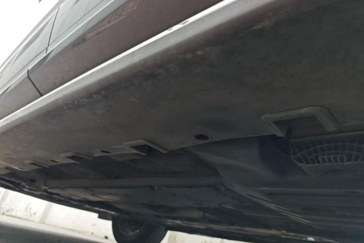 Used Volvo XC60 2019 T5 4x4 Smart Edition China V Standard Chassis Rear Left