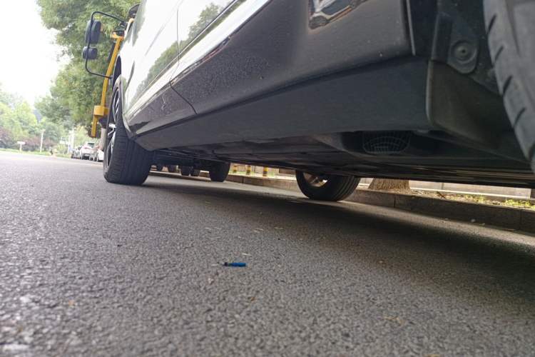 Used Volvo XC60 2019 T5 4x4 Smart Edition China V Standard Chassis Rear Left