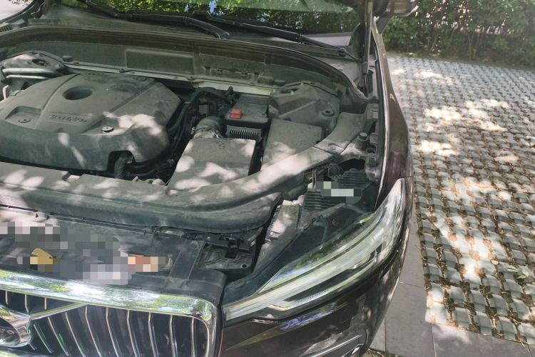 Used Volvo XC60 2019 T5 4x4 Zhiya Luxury Edition China V Standard Engine Bay Left