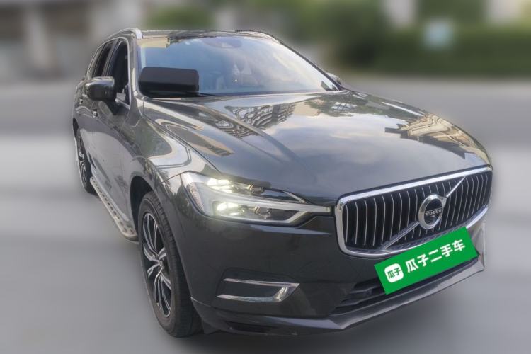 Used Volvo XC60 2019 T5 4x4 Zhiya Luxury Edition China V Standard Front Right 45 Deg