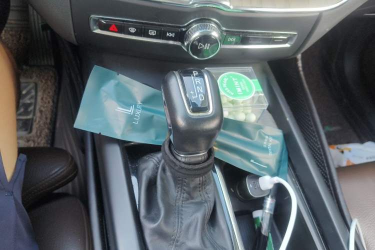 Used Volvo XC60 2019 T5 4x4 Zhiya Luxury Edition China V Standard Gear Lever