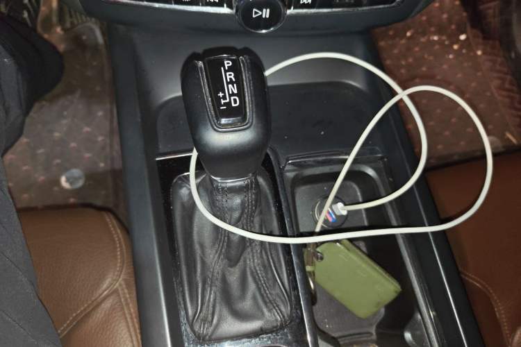 Used Volvo XC60 2019 T5 4x4 Smart Edition China V Standard Gear Lever